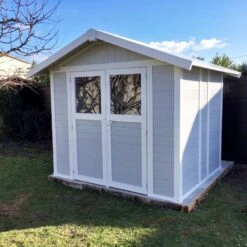 Abri De Jardin En PVC 4,9m² DECO Gris Clair Et Blanc Grosfillex + Kit Ancrage Offert -Jardin Extérieur abri de jardin en pvc 49m gris clair et blanc grosfillex 4